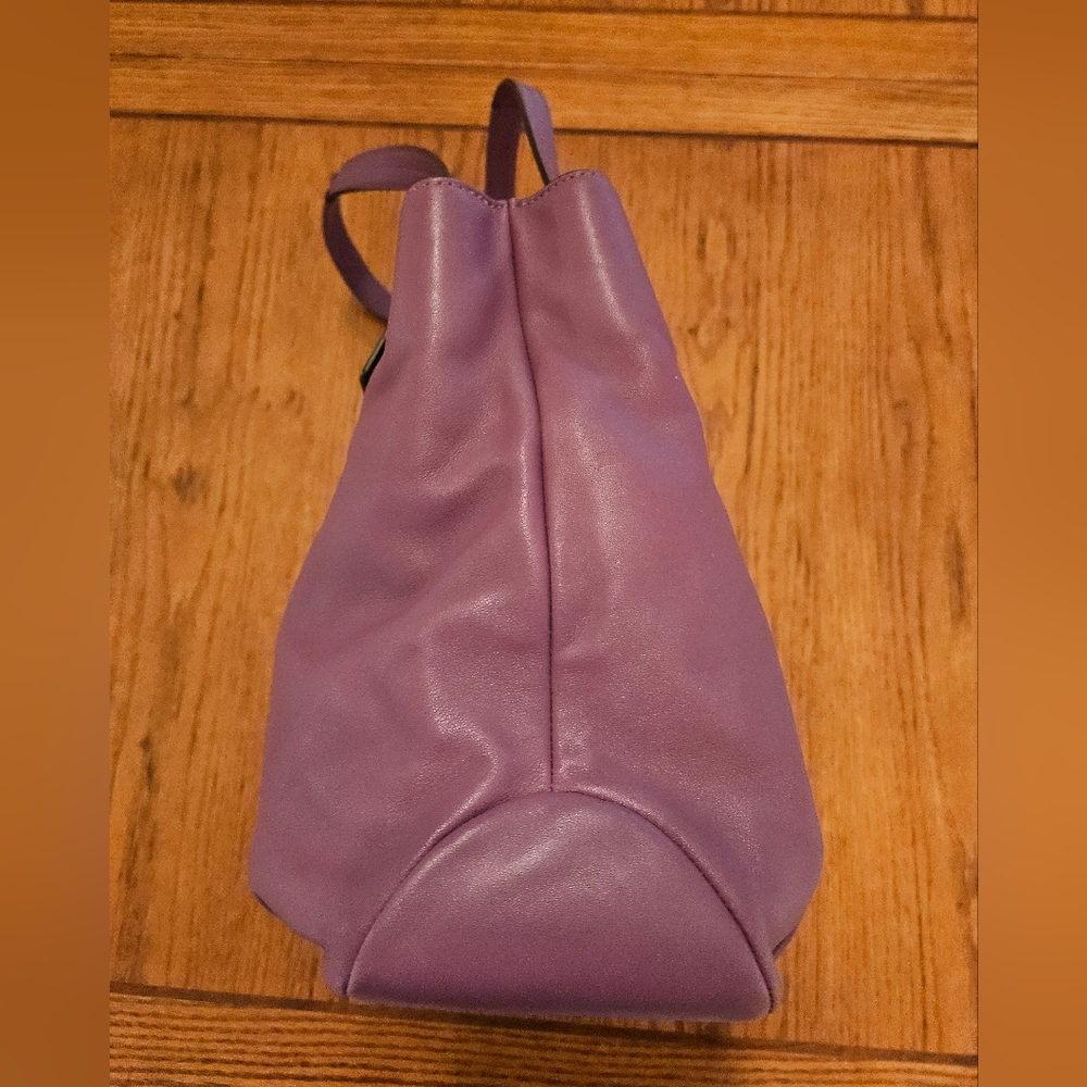 Coach Berry Purple Leather Soho Shoulder Bag w/ Double Handles & Bottom Studs - Picture 4 of 16